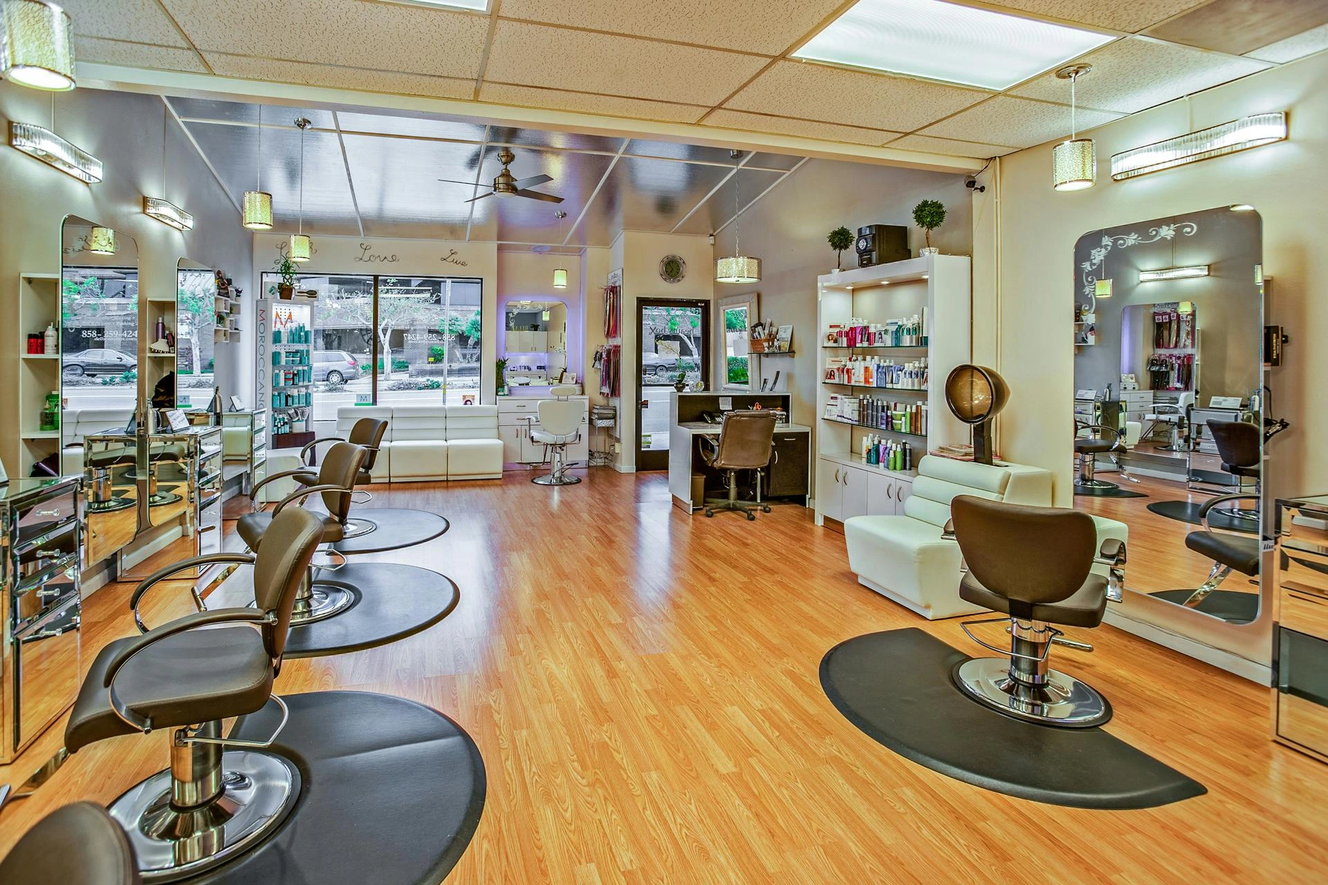 Salon Room, Salon Business Loans